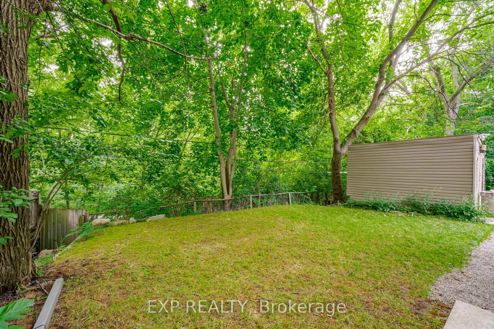 561 Arlington Ave, Toronto, ON M6C3A6 | 3 Bedroom 4 Bathroom Detached House | Image 30