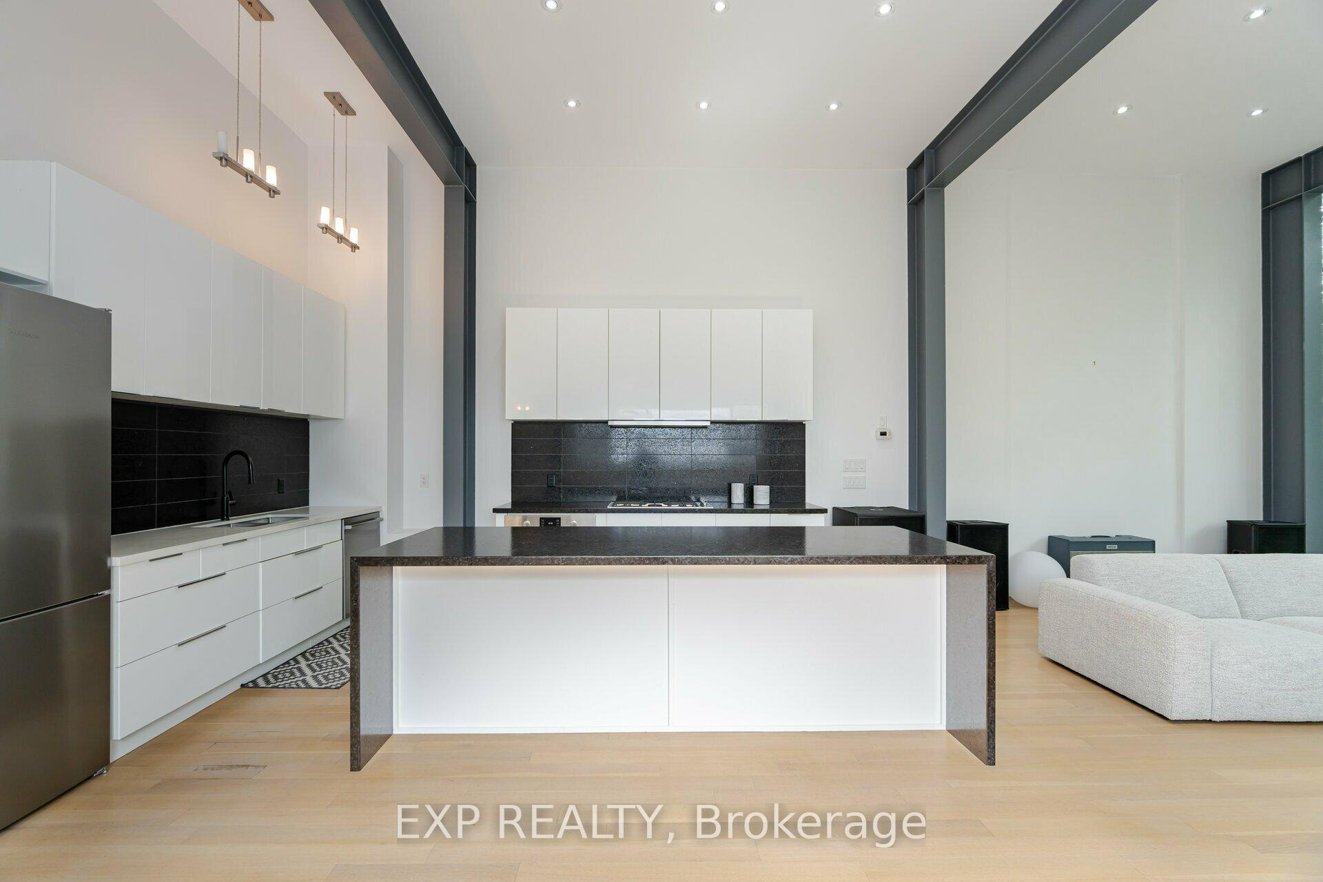 561 Arlington Ave, Toronto, ON M6C3A6 | 3 Bedroom 4 Bathroom Detached House | Image 5