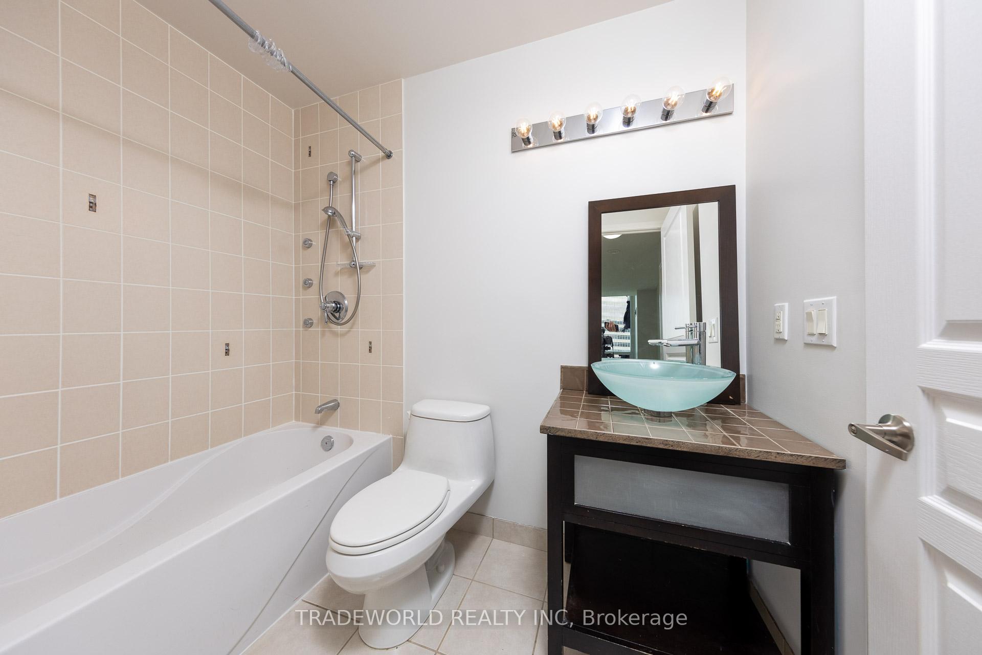 #2108 - 509 Beecroft Rd, Toronto, ON M2N0A3 | 2 Bedroom 2 Bathroom Condo Apt | Image 15