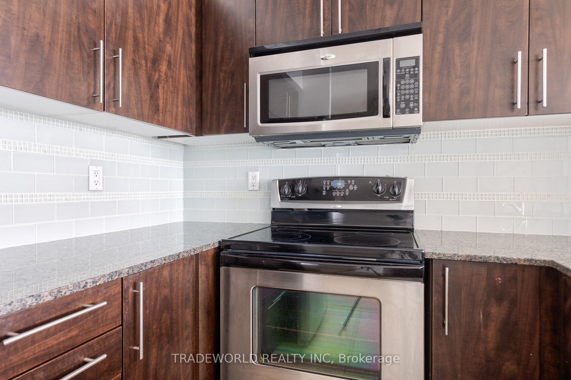 #2108 - 509 Beecroft Rd, Toronto, ON M2N0A3 | 2 Bedroom 2 Bathroom Condo Apt | Image 4