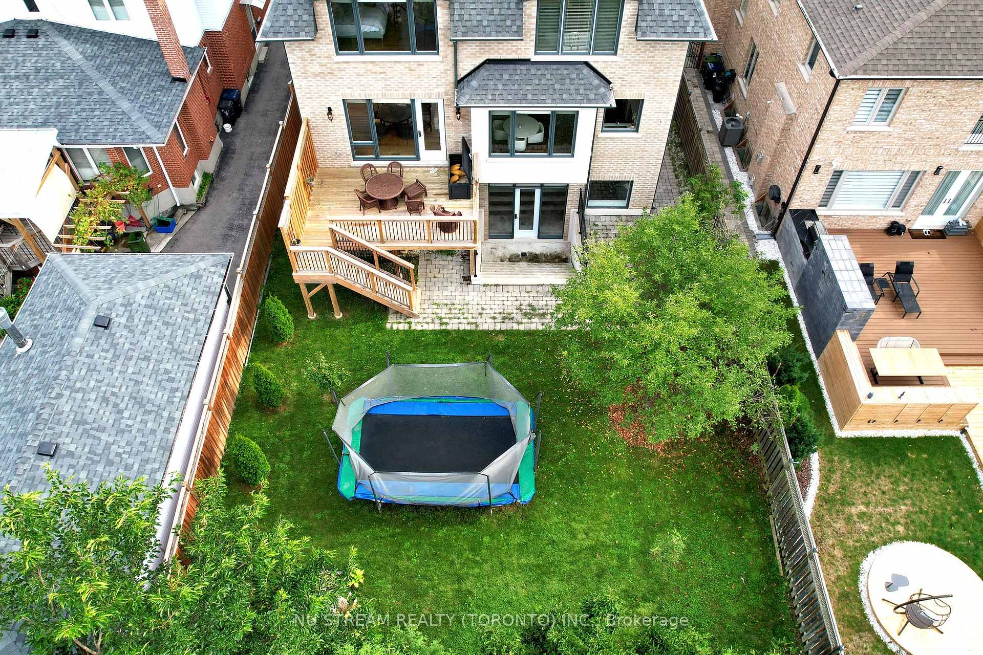 218 Pleasant Ave, Toronto, ON M2M1M5 | 4 Bedroom 7 Bathroom Detached House | Image 26