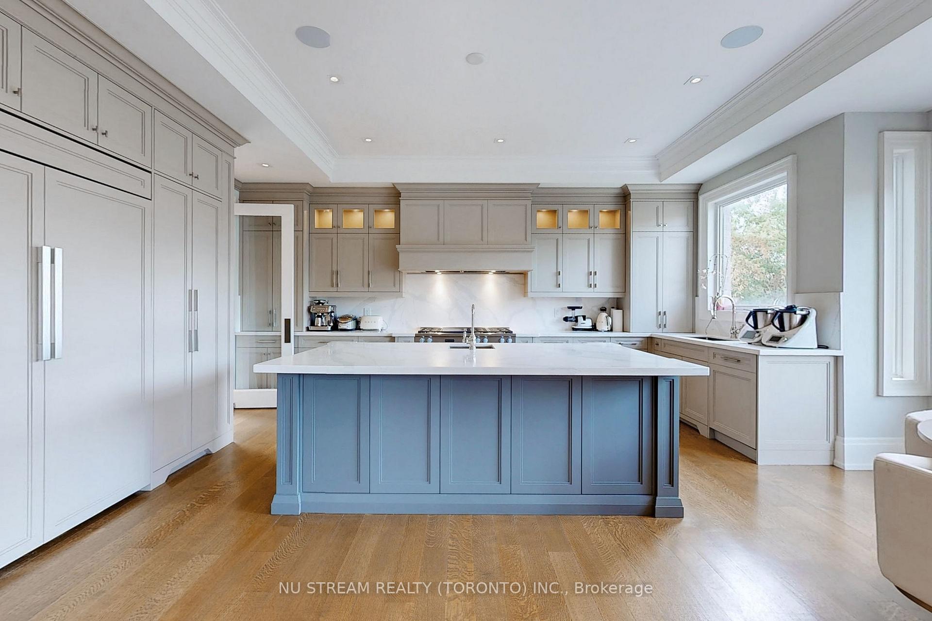218 Pleasant Ave, Toronto, ON M2M1M5 | 4 Bedroom 7 Bathroom Detached House | Image 9