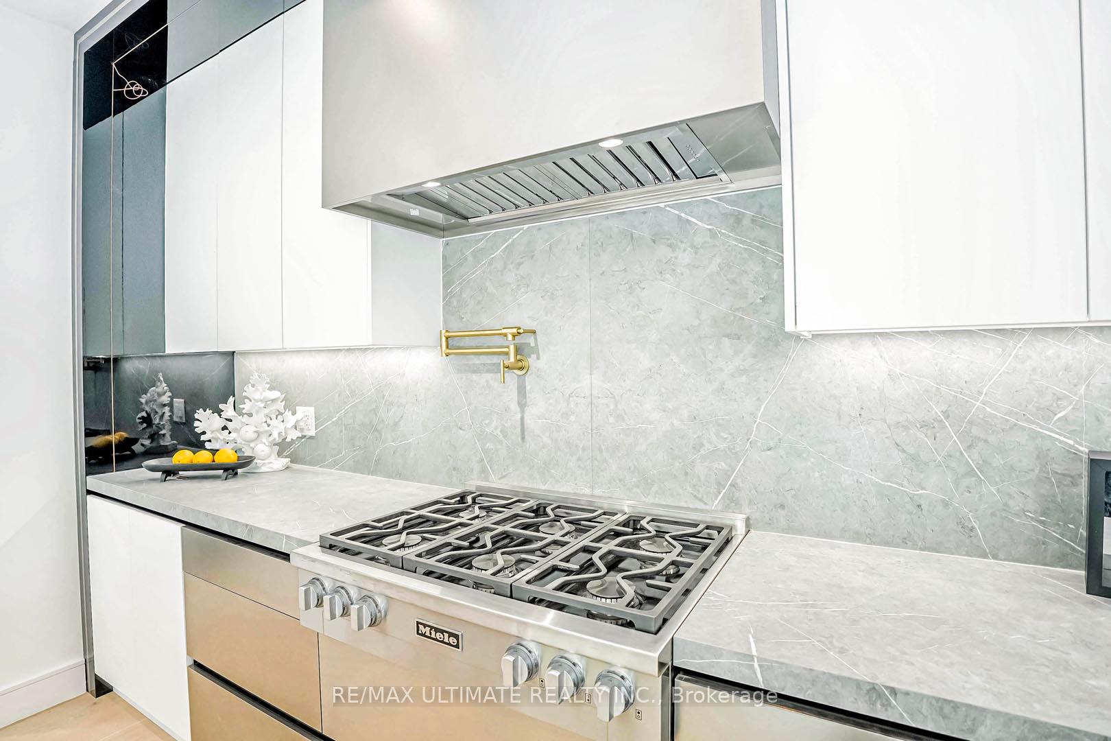 4 Burleigh Heights Dr, Toronto, ON M2K1Y7 | 4 Bedroom 6 Bathroom Detached House | Image 15