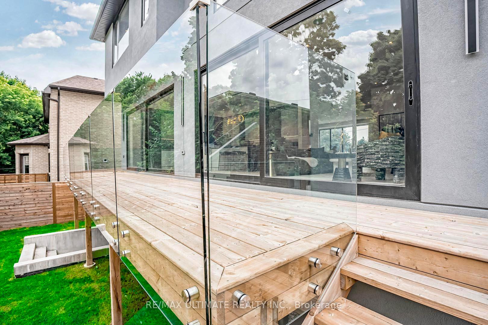 4 Burleigh Heights Dr, Toronto, ON M2K1Y7 | 4 Bedroom 6 Bathroom Detached House | Image 37