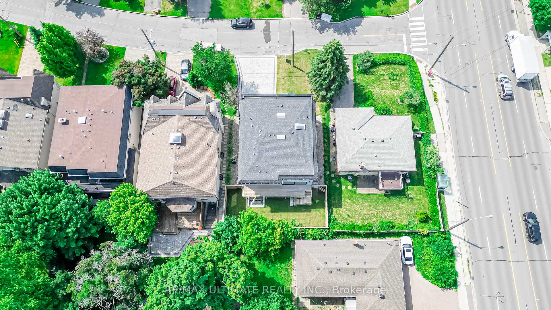 4 Burleigh Heights Dr, Toronto, ON M2K1Y7 | 4 Bedroom 6 Bathroom Detached House | Image 39