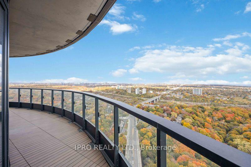 #4218 - 585 Bloor St E, Toronto, ON M4W0B3 | 3 Bedroom 2 Bathroom Condo Apt | Image 28