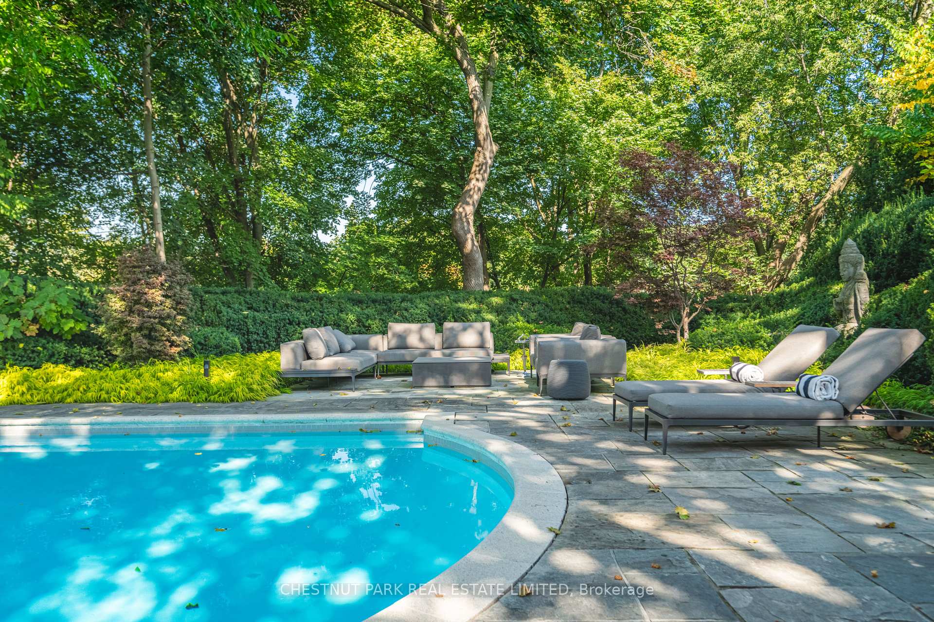 82 Chestnut Park Rd, Toronto, ON M4W2R3 | 4 Bedroom 6 Bathroom Detached House | Image 25