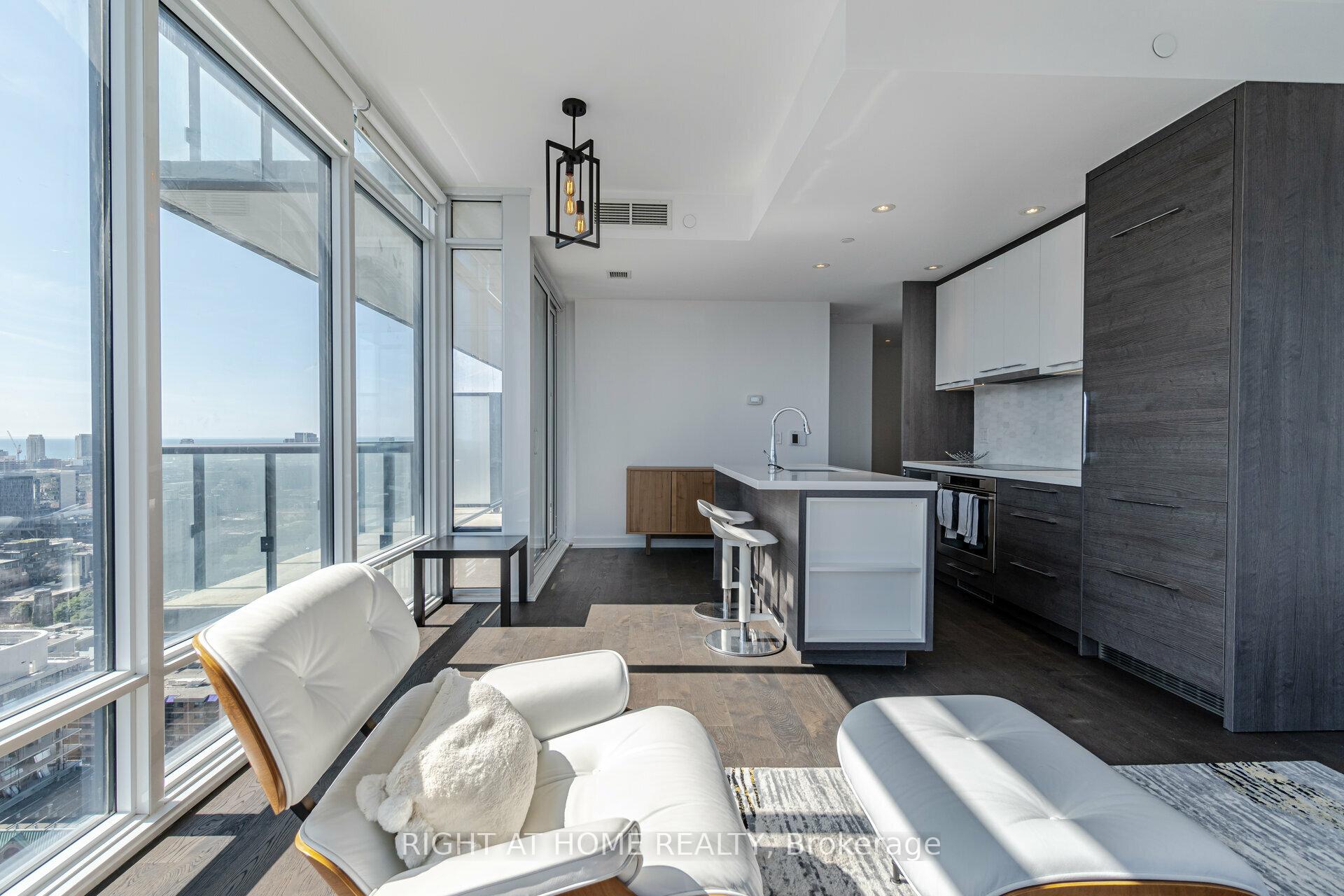 #2507 - 488 University Ave, Toronto, ON M5G0C1 | 2 Bedroom 2 Bathroom Condo Apt | Image 12