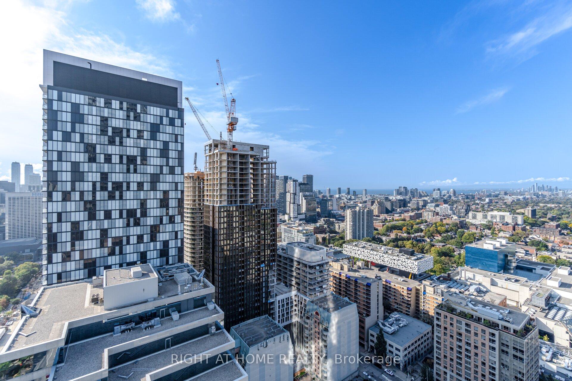 #2507 - 488 University Ave, Toronto, ON M5G0C1 | 2 Bedroom 2 Bathroom Condo Apt | Image 29