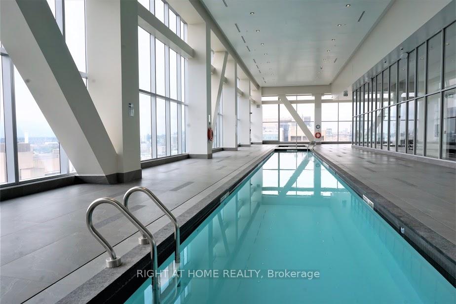 #2507 - 488 University Ave, Toronto, ON M5G0C1 | 2 Bedroom 2 Bathroom Condo Apt | Image 35