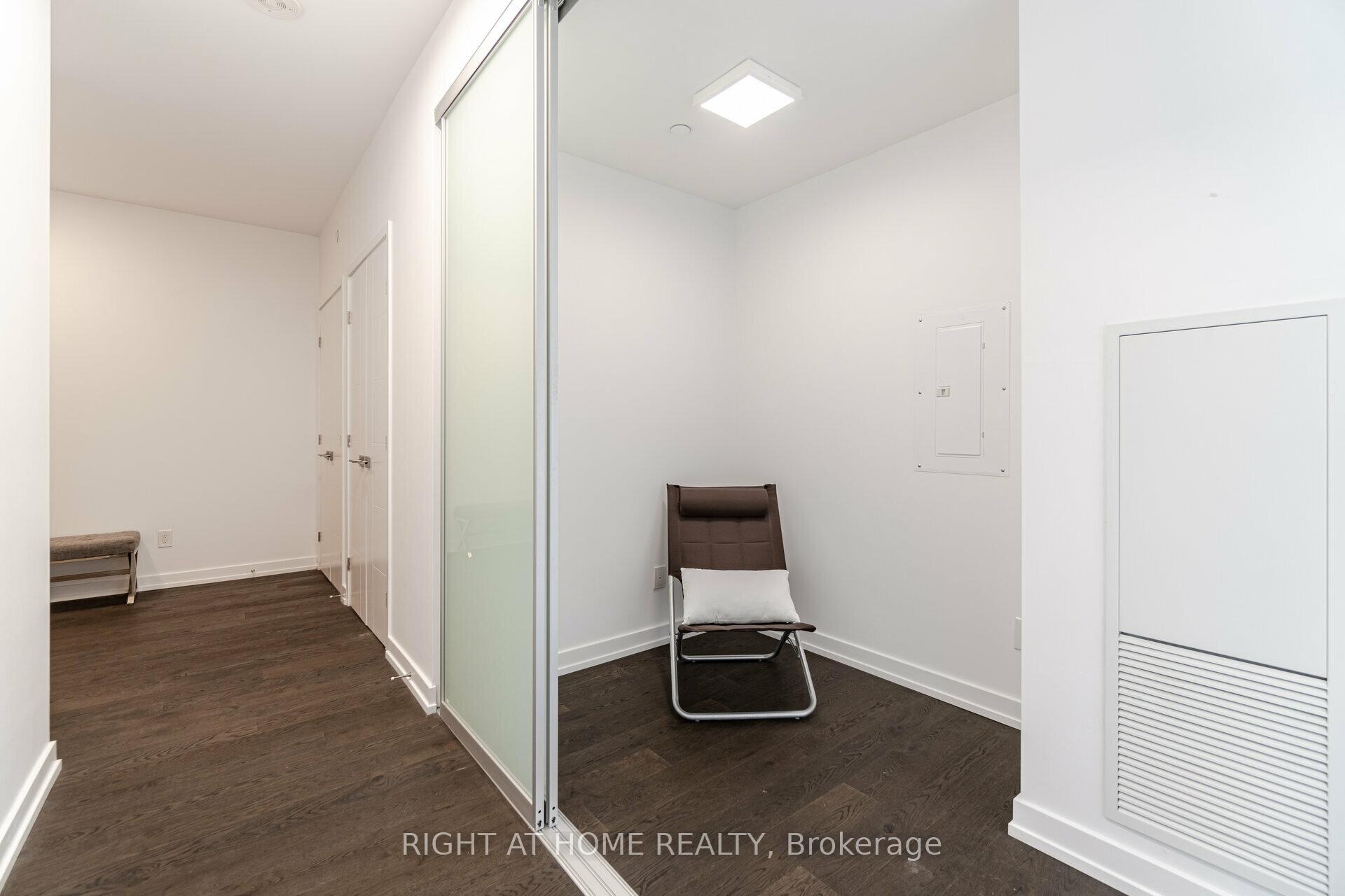 #2507 - 488 University Ave, Toronto, ON M5G0C1 | 2 Bedroom 2 Bathroom Condo Apt | Image 5