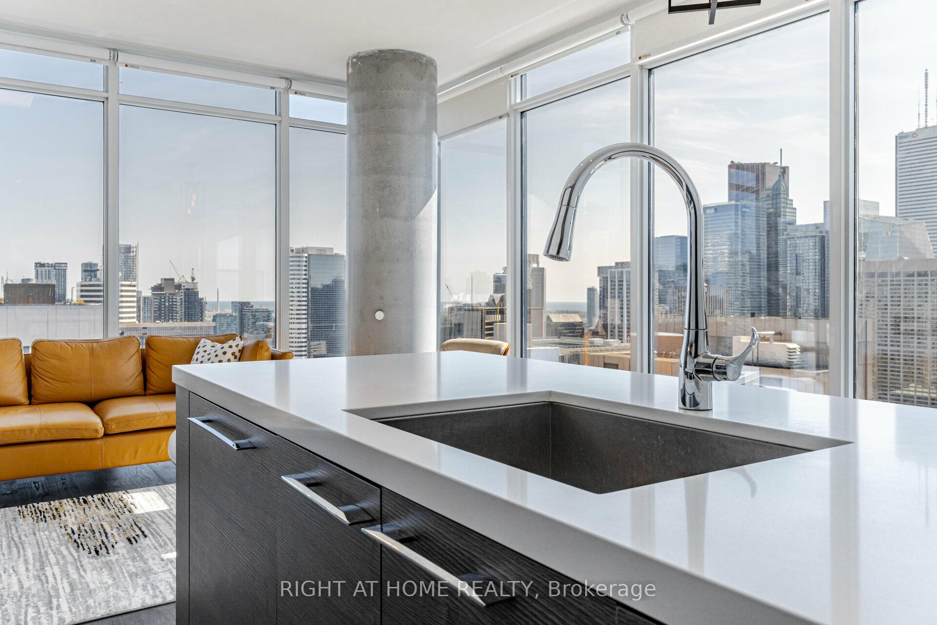 #2507 - 488 University Ave, Toronto, ON M5G0C1 | 2 Bedroom 2 Bathroom Condo Apt | Image 9