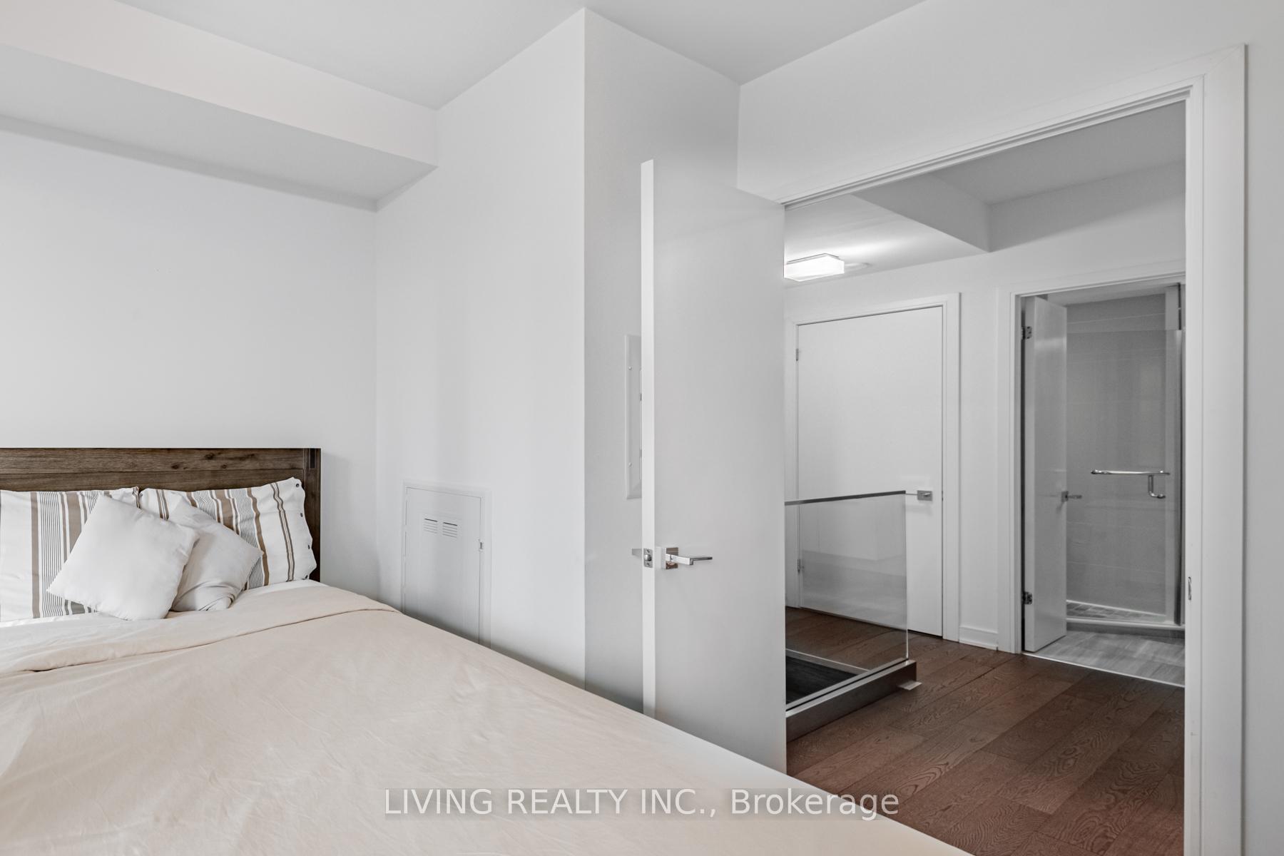 #523 - 57 St. Joseph St, Toronto, ON M5S0C5 | 2 Bedroom 2 Bathroom Condo Apt | Image 17