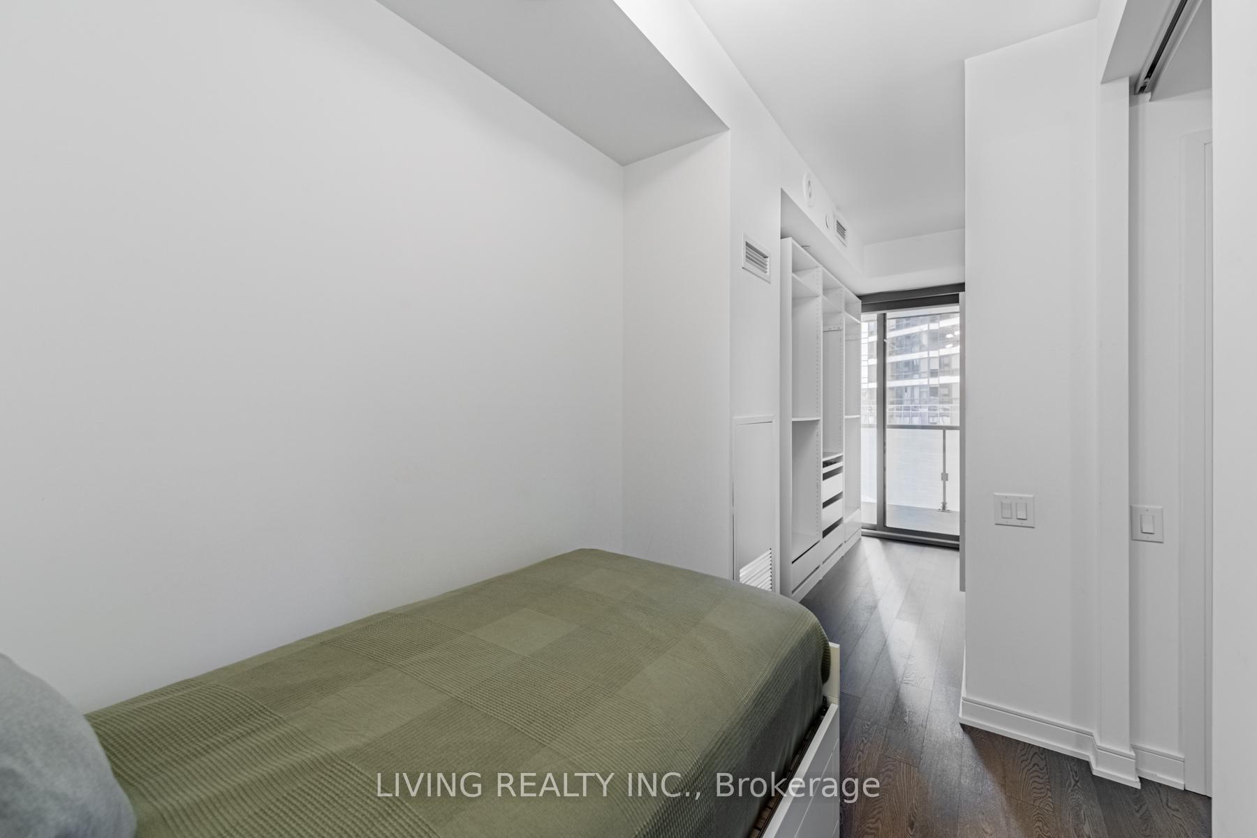 #523 - 57 St. Joseph St, Toronto, ON M5S0C5 | 2 Bedroom 2 Bathroom Condo Apt | Image 24