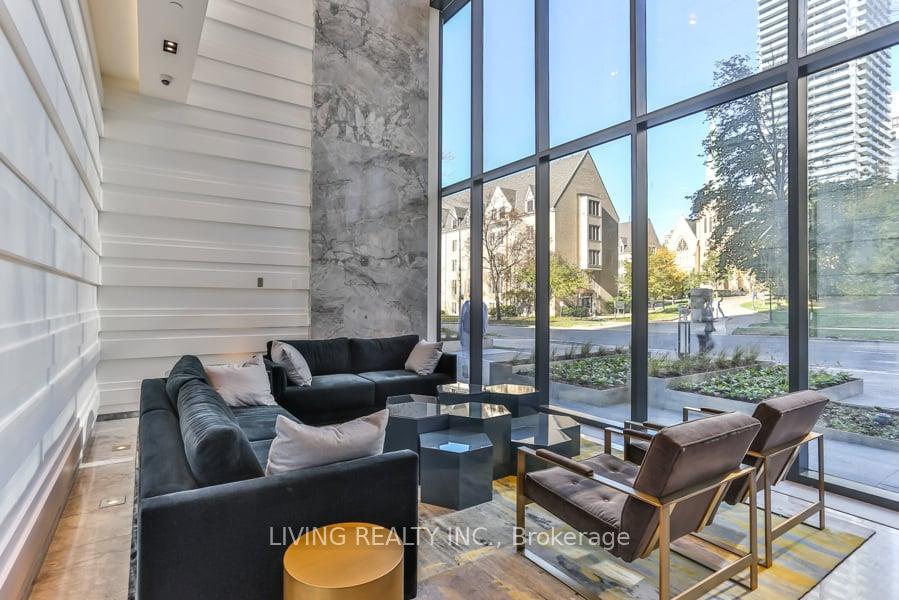 #523 - 57 St. Joseph St, Toronto, ON M5S0C5 | 2 Bedroom 2 Bathroom Condo Apt | Image 28