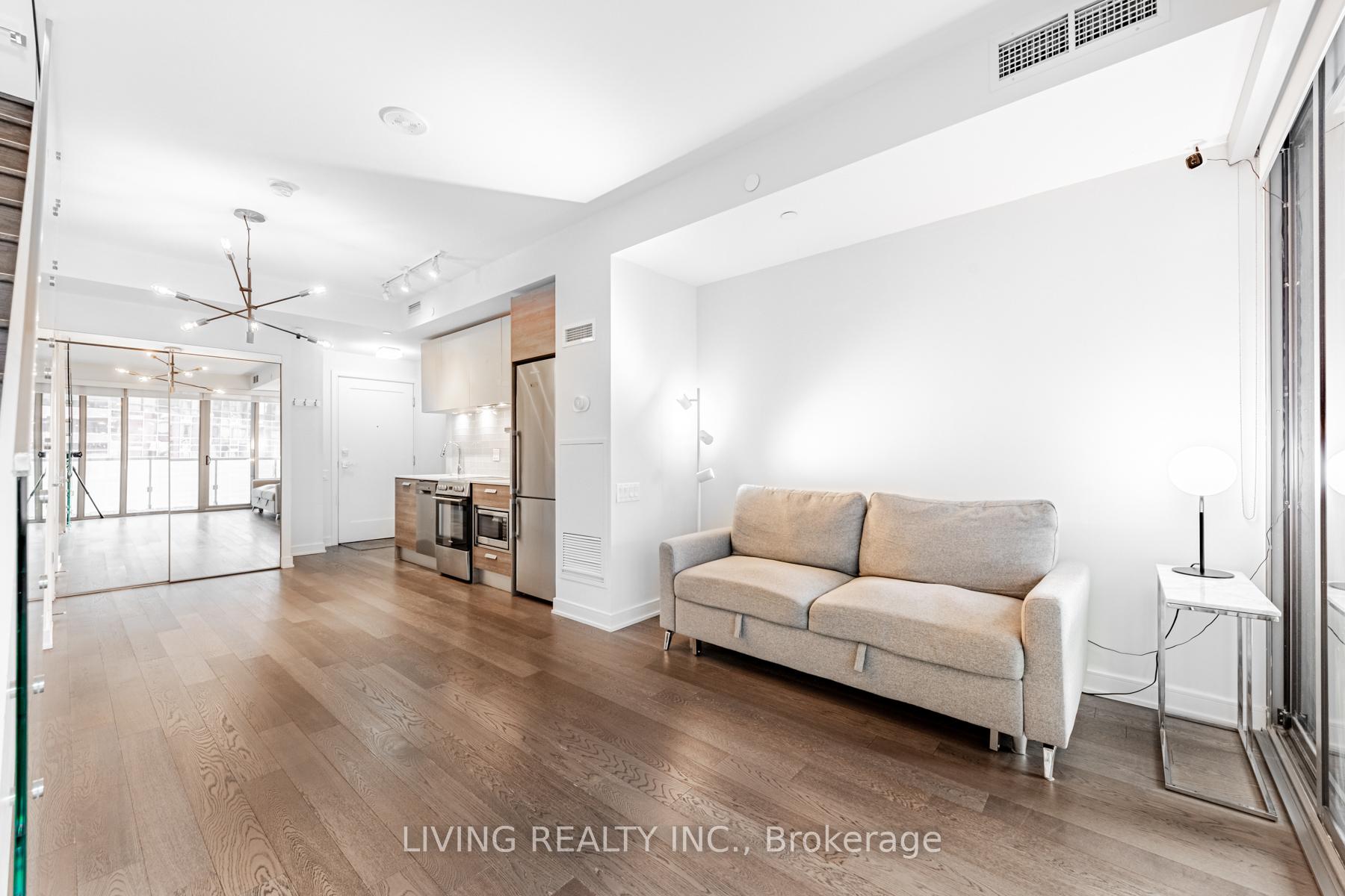 #523 - 57 St. Joseph St, Toronto, ON M5S0C5 | 2 Bedroom 2 Bathroom Condo Apt | Image 5