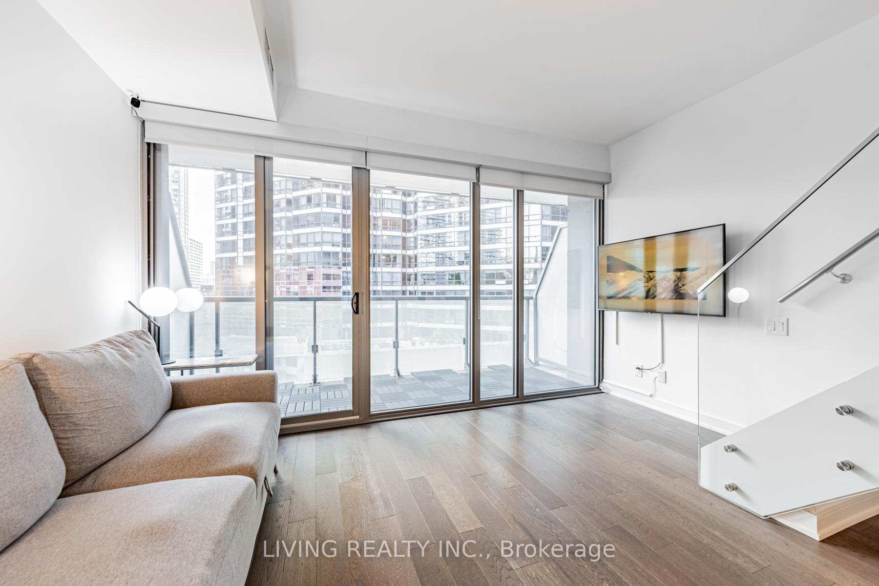 #523 - 57 St. Joseph St, Toronto, ON M5S0C5 | 2 Bedroom 2 Bathroom Condo Apt | Image 6