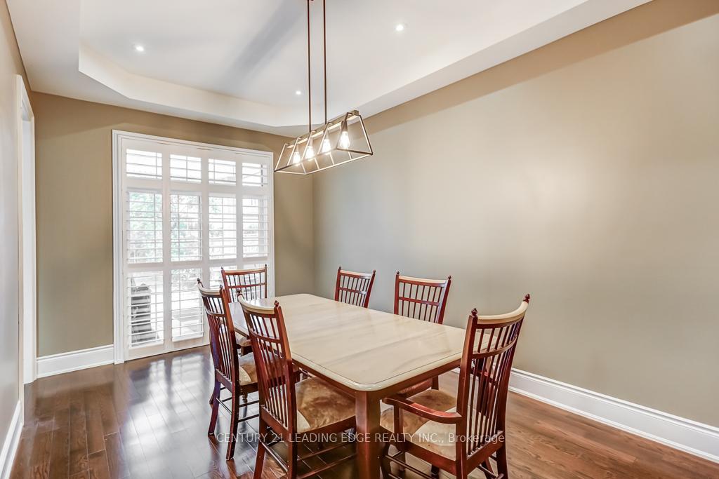 27 Devondale Ave, Toronto, ON M2R2C9 | 4 Bedroom 4 Bathroom Detached House | Image 11