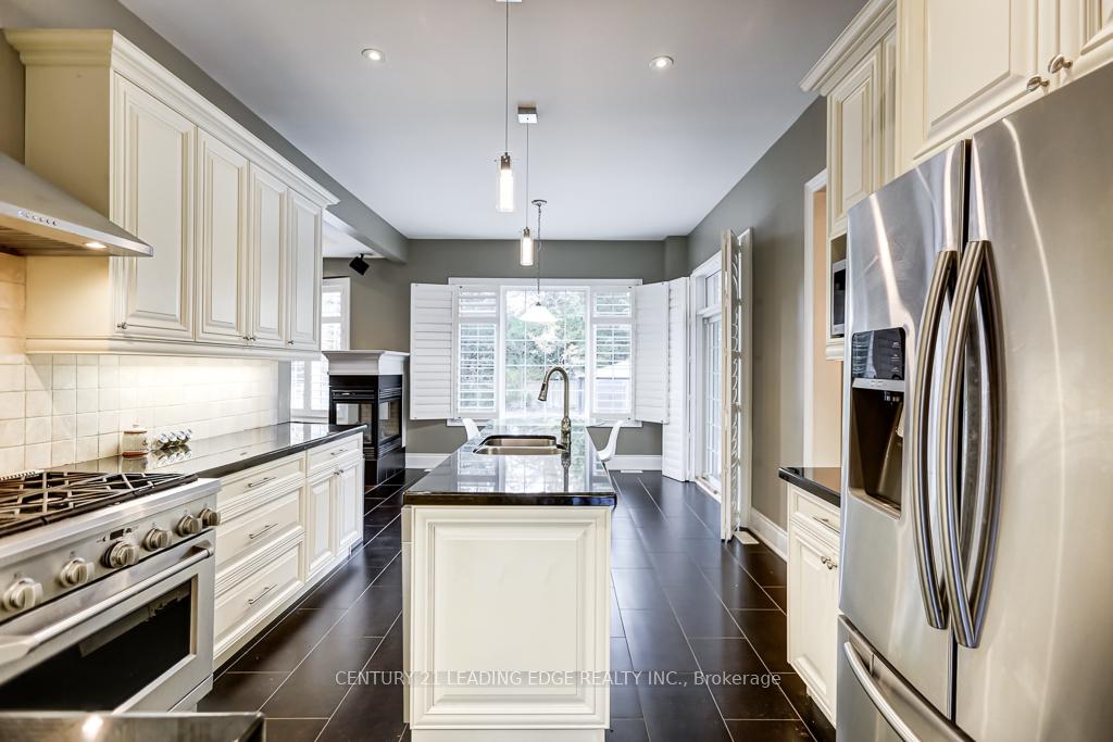27 Devondale Ave, Toronto, ON M2R2C9 | 4 Bedroom 4 Bathroom Detached House | Image 14
