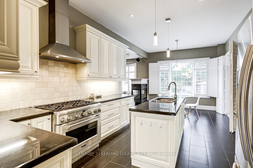 27 Devondale Ave, Toronto, ON M2R2C9 | 4 Bedroom 4 Bathroom Detached House | Image 15