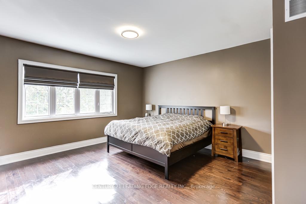 27 Devondale Ave, Toronto, ON M2R2C9 | 4 Bedroom 4 Bathroom Detached House | Image 23