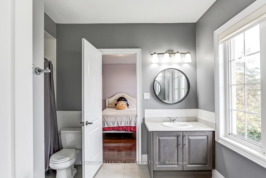 27 Devondale Ave, Toronto, ON M2R2C9 | 4 Bedroom 4 Bathroom Detached House | Image 30