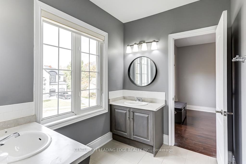 27 Devondale Ave, Toronto, ON M2R2C9 | 4 Bedroom 4 Bathroom Detached House | Image 31