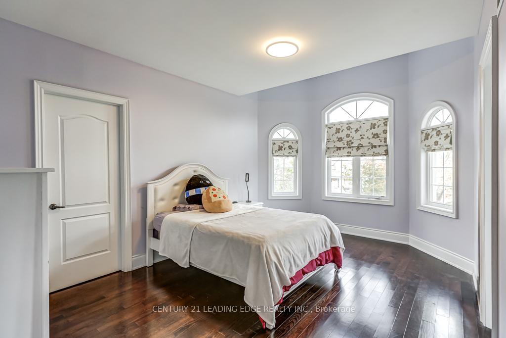 27 Devondale Ave, Toronto, ON M2R2C9 | 4 Bedroom 4 Bathroom Detached House | Image 36