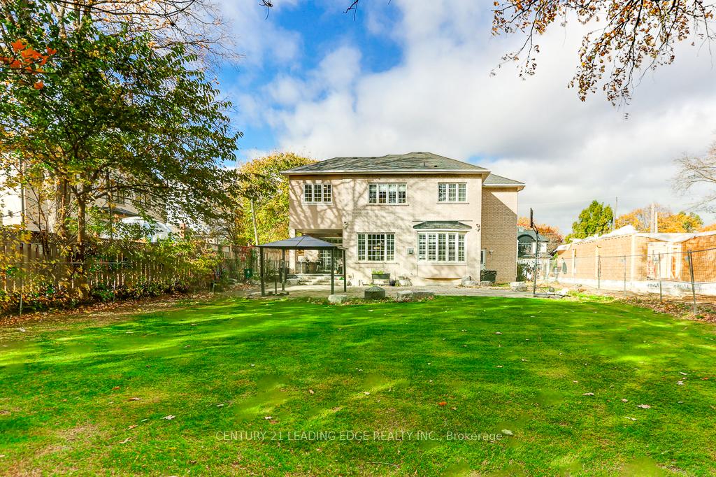 27 Devondale Ave, Toronto, ON M2R2C9 | 4 Bedroom 4 Bathroom Detached House | Image 40