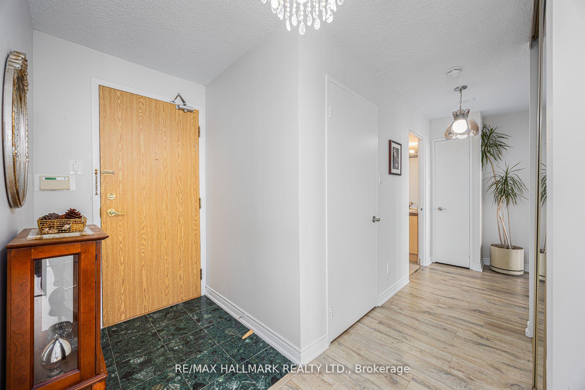 #Ph210 - 1101 Steeles Ave W, Toronto, ON M2R3W5 | 2 Bedroom 2 Bathroom Condo Apt | Image 22