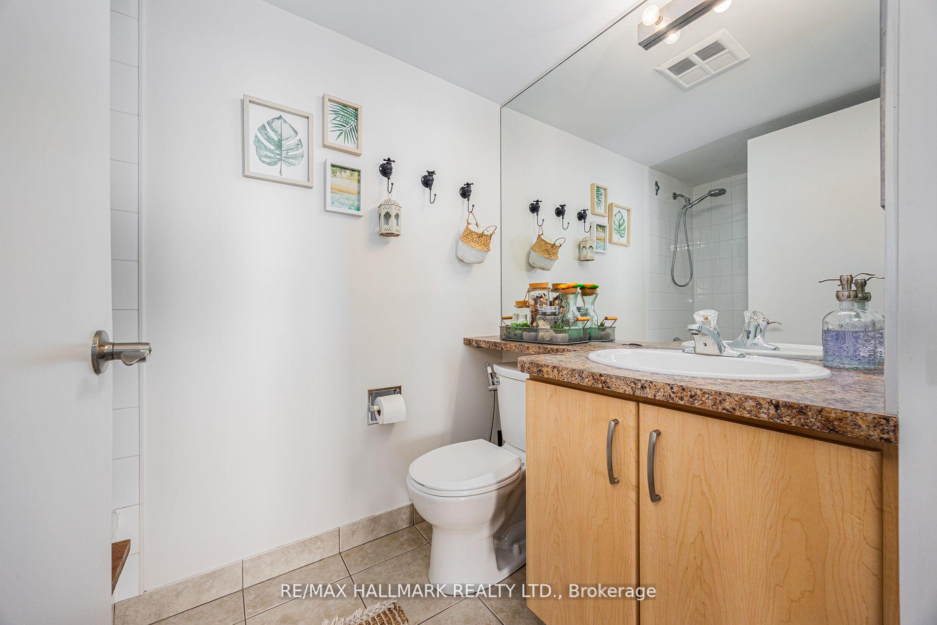 #Ph210 - 1101 Steeles Ave W, Toronto, ON M2R3W5 | 2 Bedroom 2 Bathroom Condo Apt | Image 26