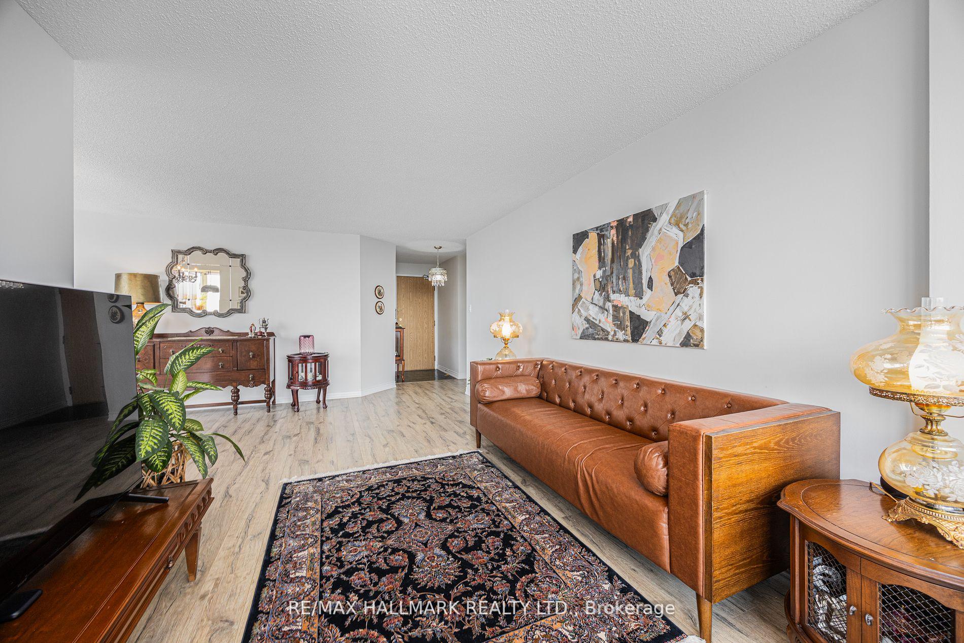 #Ph210 - 1101 Steeles Ave W, Toronto, ON M2R3W5 | 2 Bedroom 2 Bathroom Condo Apt | Image 6