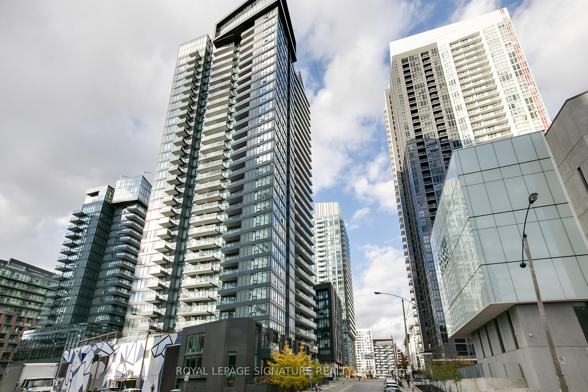 #807 - 70 Queens Wharf Rd, Toronto, ON M5V0J2 | 1 Bedroom 1 Bathroom Condo Apt | Image 1