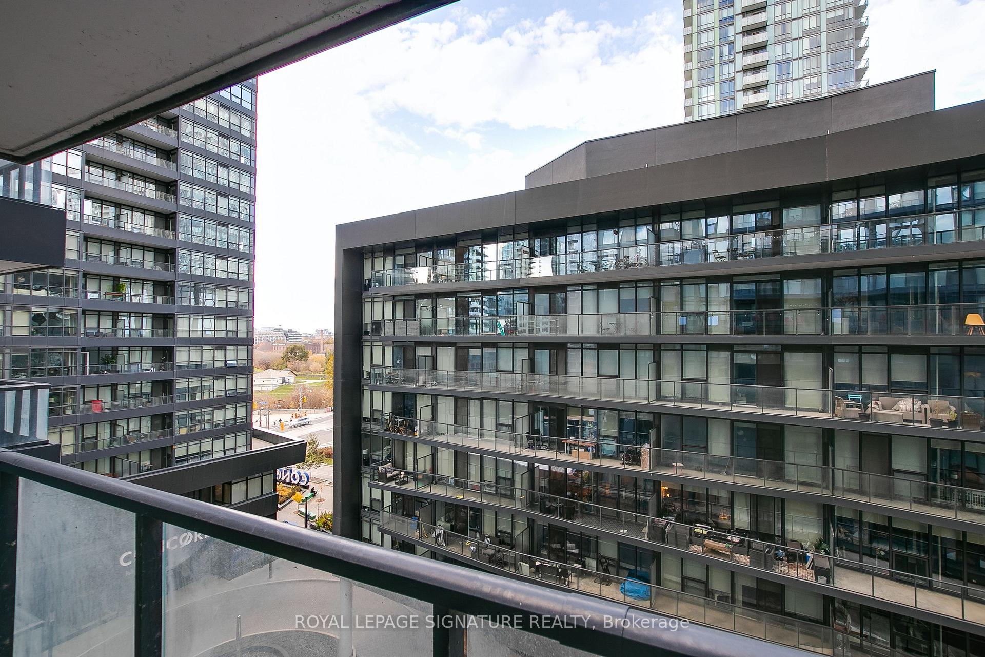 #807 - 70 Queens Wharf Rd, Toronto, ON M5V0J2 | 1 Bedroom 1 Bathroom Condo Apt | Image 21