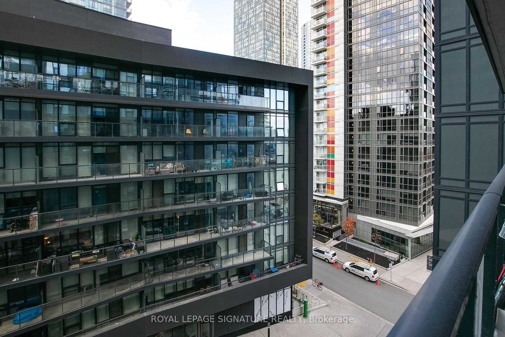 #807 - 70 Queens Wharf Rd, Toronto, ON M5V0J2 | 1 Bedroom 1 Bathroom Condo Apt | Image 22