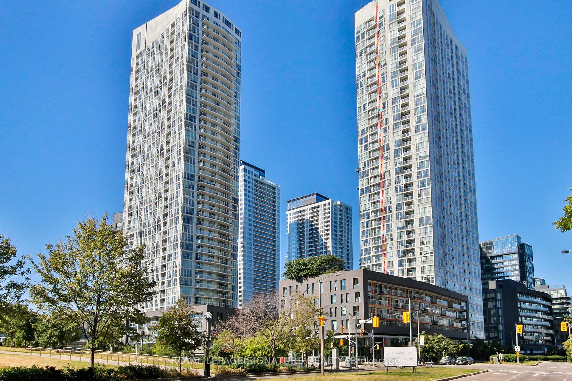 #807 - 70 Queens Wharf Rd, Toronto, ON M5V0J2 | 1 Bedroom 1 Bathroom Condo Apt | Image 39