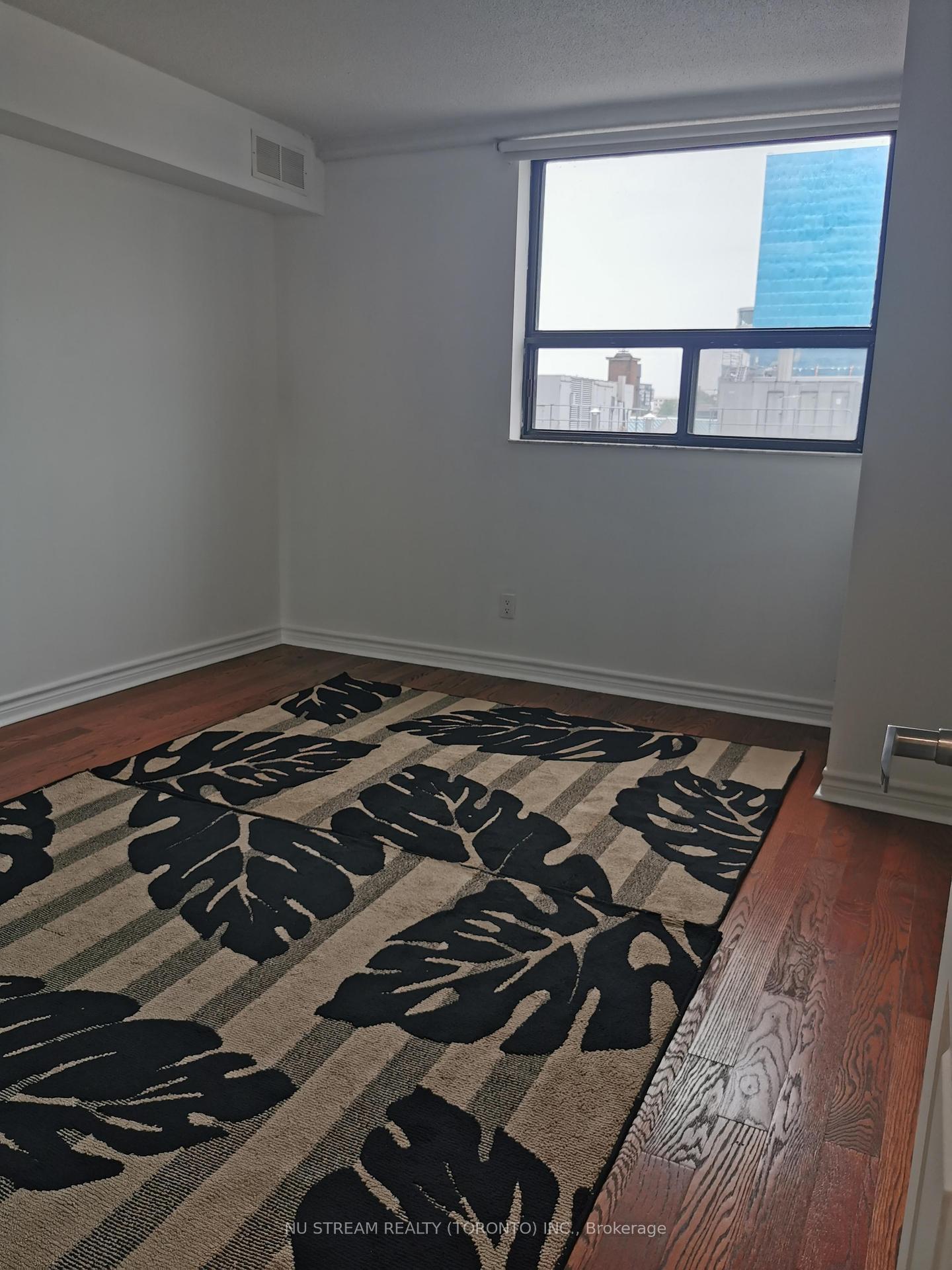#602 - 105 McCaul St, Toronto, ON M5T2X4 | 1 Bedroom 1 Bathroom Condo Apt | Image 9