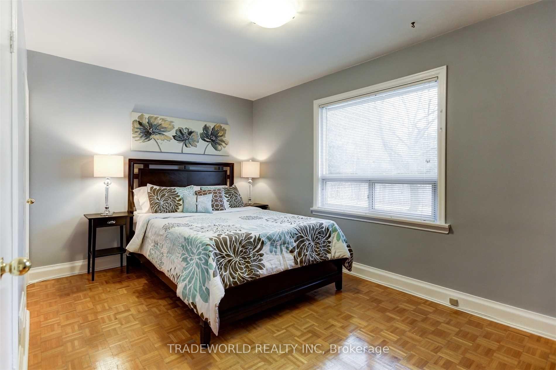 183 Franklin Ave, Toronto, ON M2N1C6 | 3 Bedroom 3 Bathroom Detached House | Image 10