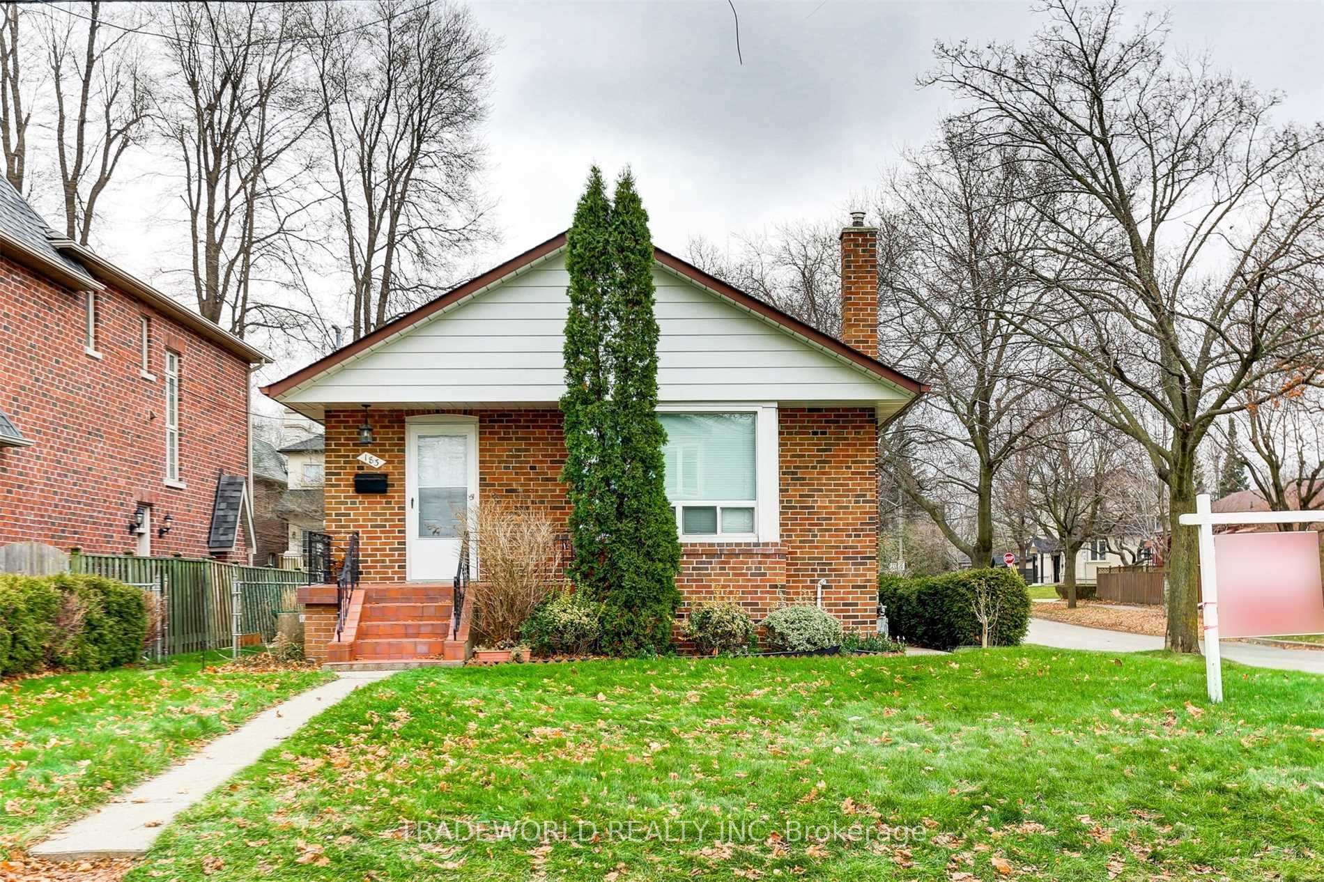 183 Franklin Ave, Toronto, ON M2N1C6 | 3 Bedroom 3 Bathroom Detached House | Image 2