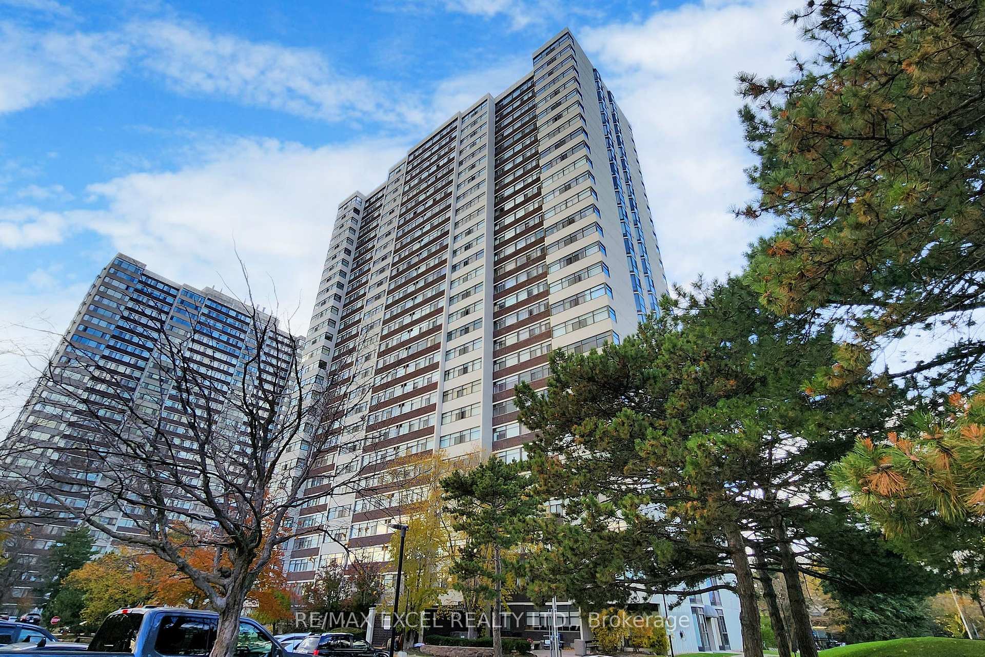 #604 - 100 Antibes Dr, Toronto, ON M2R3N1 | 2 Bedroom 1 Bathroom Condo Apt | Image 3