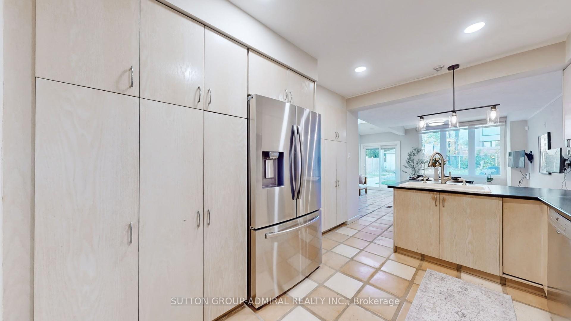 114 Lord Seaton Rd, Toronto, ON M2P1K9 | 4 Bedroom 5 Bathroom Detached House | Image 12