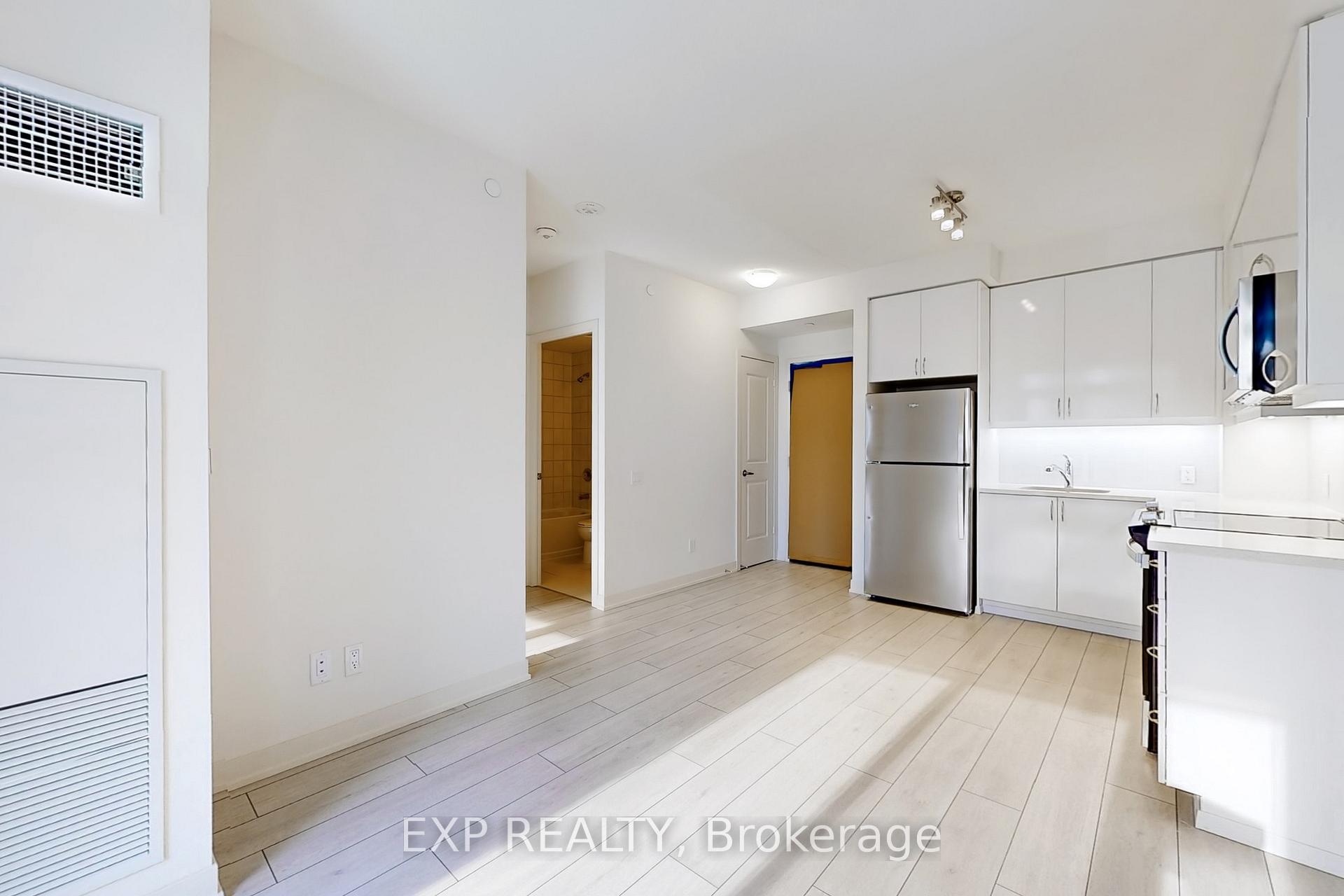 #918 - 4955 Yonge St, Toronto, ON M2N0L8 | 1 Bedroom 1 Bathroom Condo Apt | Image 1