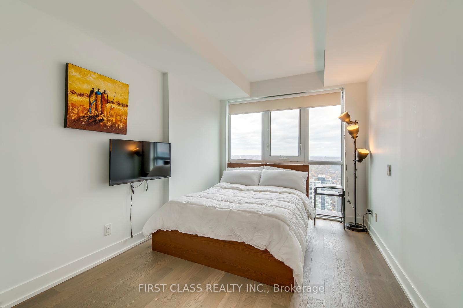 #5608 - 7 Grenville St, Toronto, ON M4Y0E9 | 1 Bedroom 1 Bathroom Condo Apt | Image 19