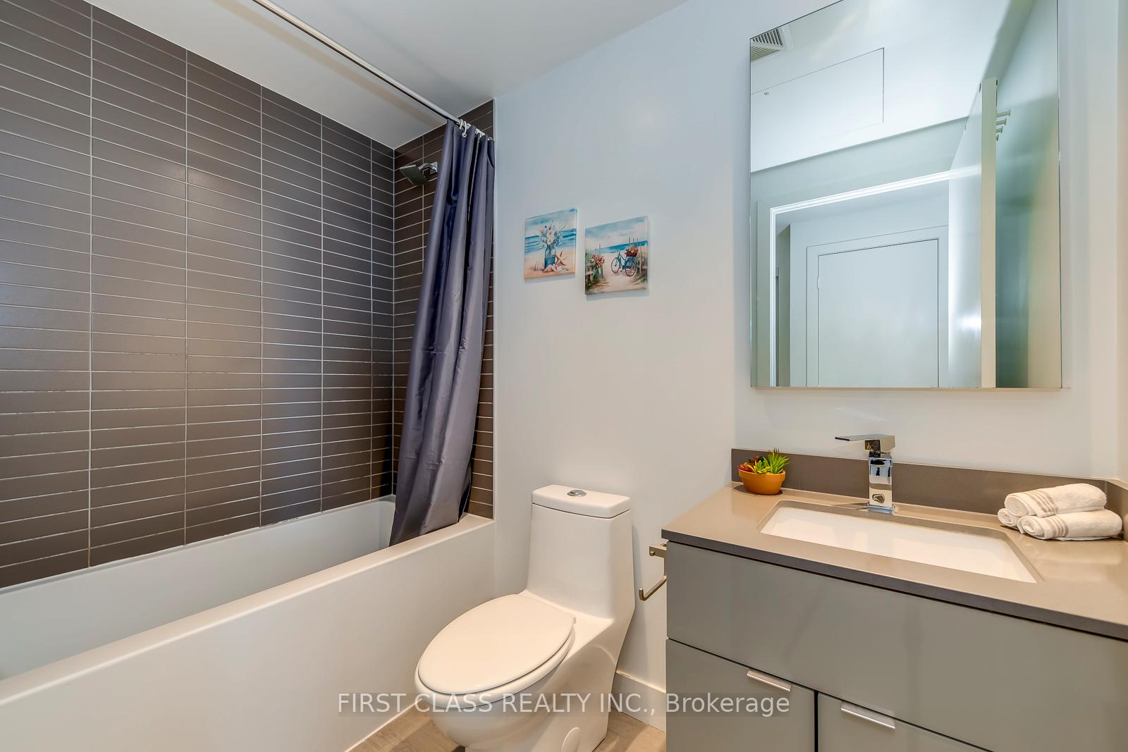 #5608 - 7 Grenville St, Toronto, ON M4Y0E9 | 1 Bedroom 1 Bathroom Condo Apt | Image 25