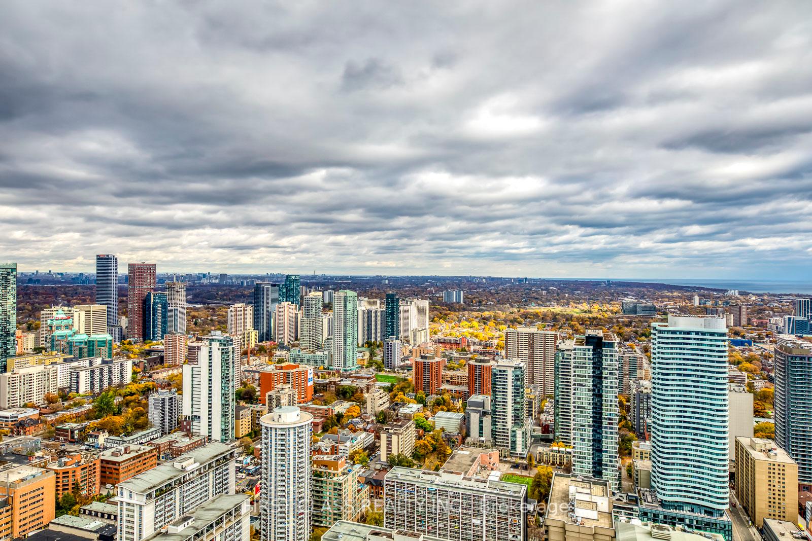 #5608 - 7 Grenville St, Toronto, ON M4Y0E9 | 1 Bedroom 1 Bathroom Condo Apt | Image 31