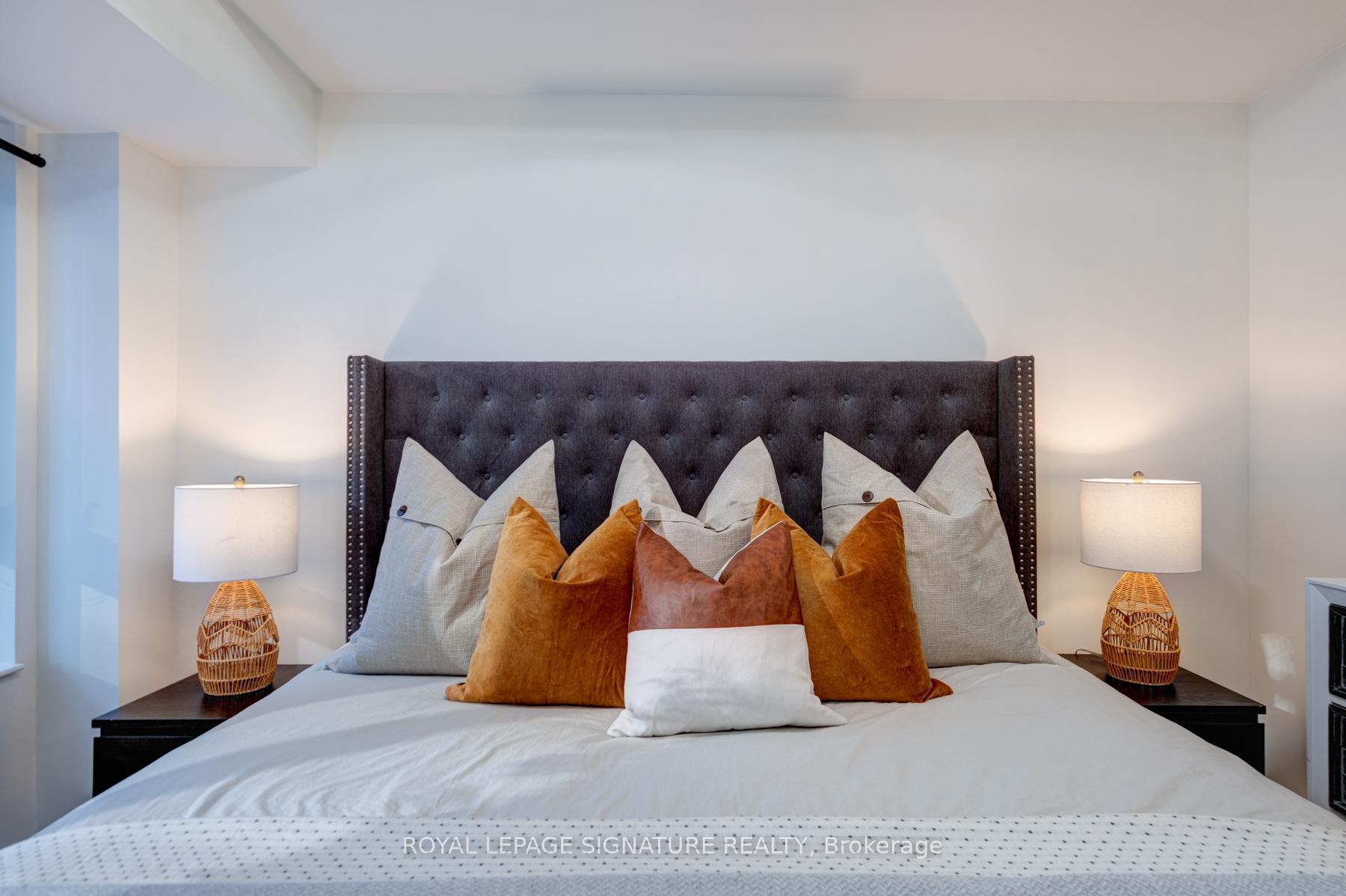 #425 - 900 Mount Pleasant Rd, Toronto, ON M4P3J9 | 2 Bedroom 2 Bathroom Condo Apt | Image 17