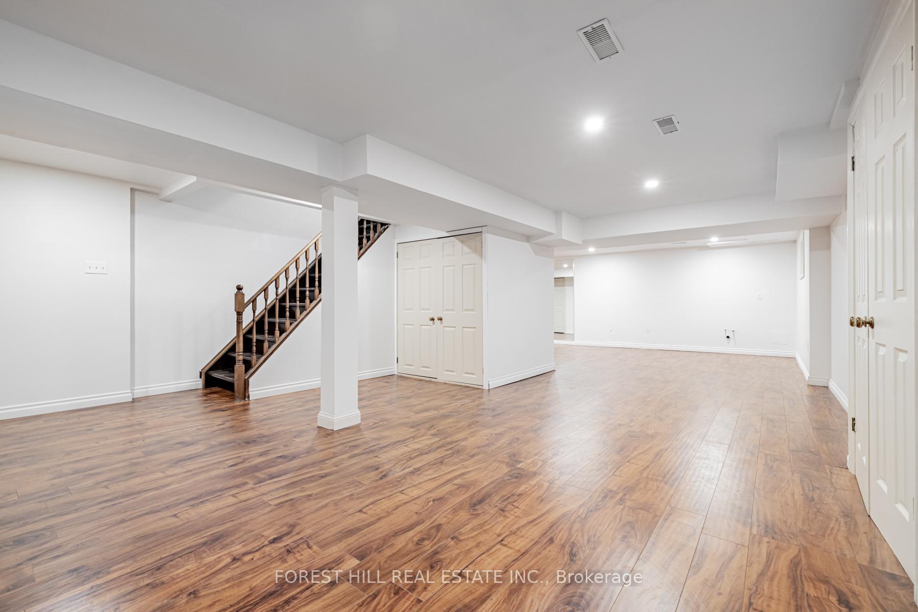 11 Abbeywood Tr, Toronto, ON M3B3B4 | 4 Bedroom 3 Bathroom Detached House | Image 13