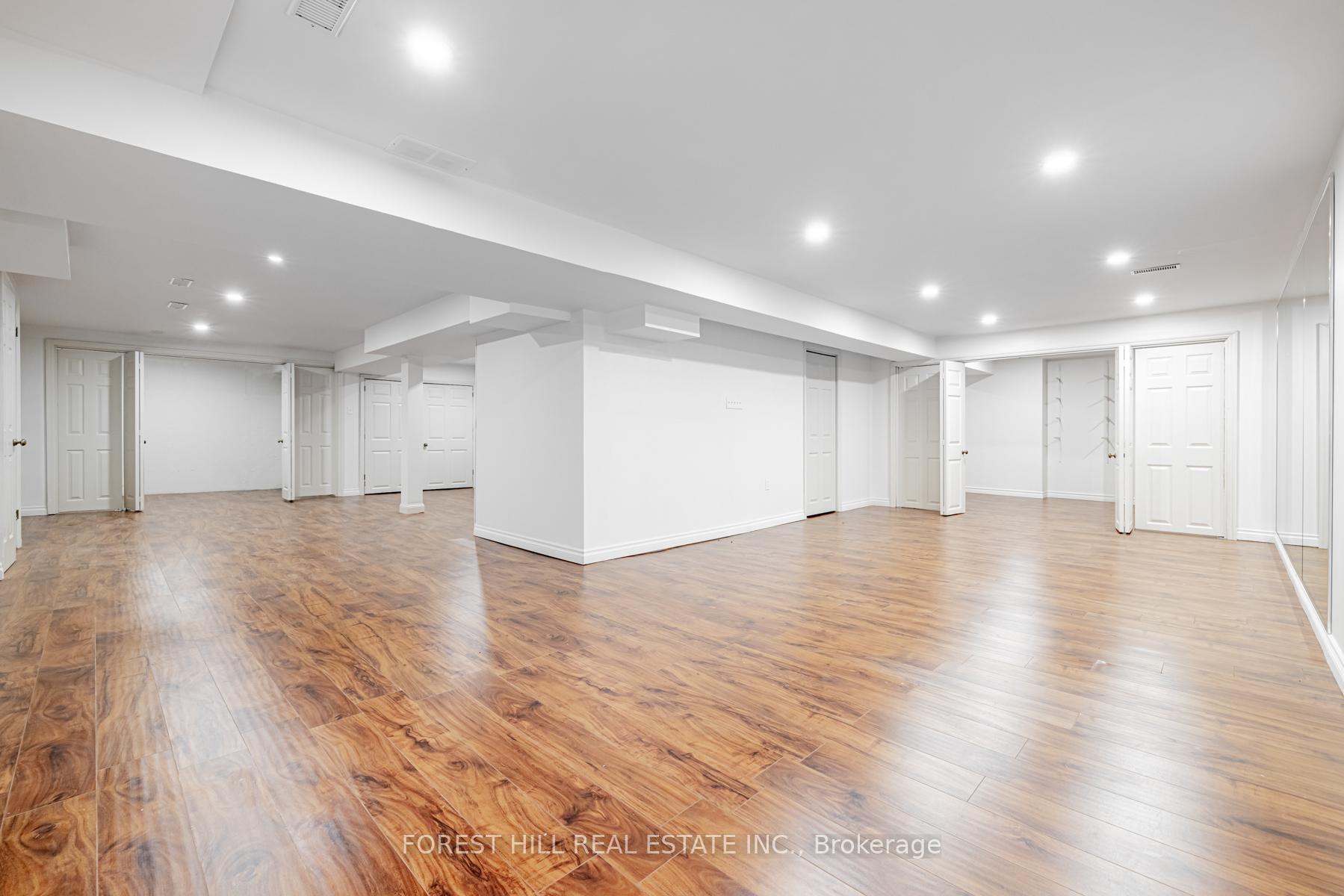 11 Abbeywood Tr, Toronto, ON M3B3B4 | 4 Bedroom 3 Bathroom Detached House | Image 14