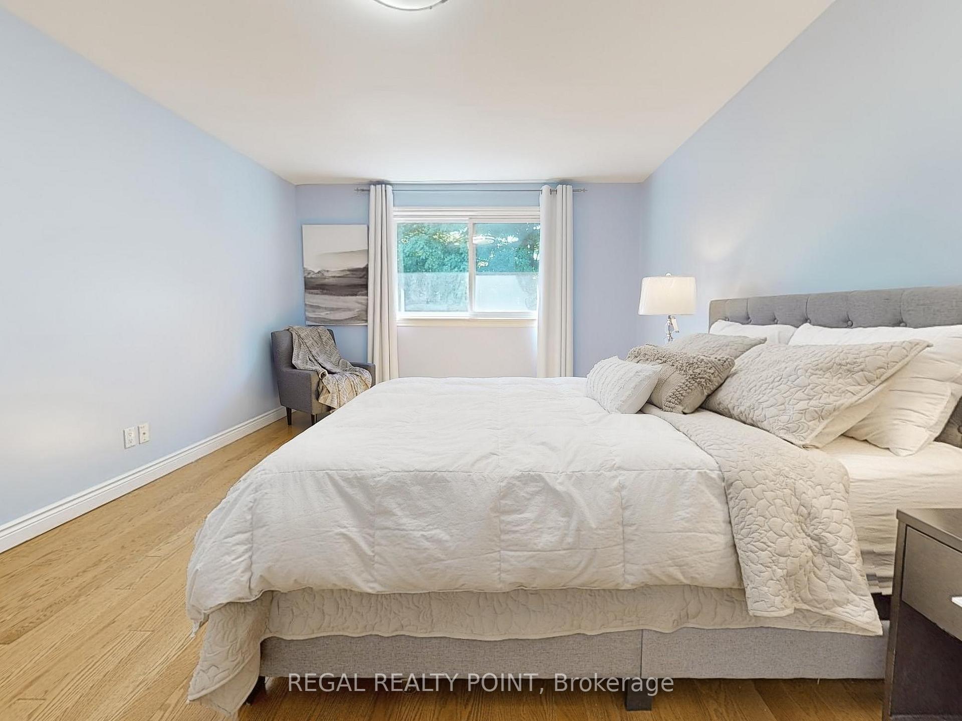 27 Bluffwood Dr, Toronto, ON M2H3L4 | 4 Bedroom 4 Bathroom Detached House | Image 20