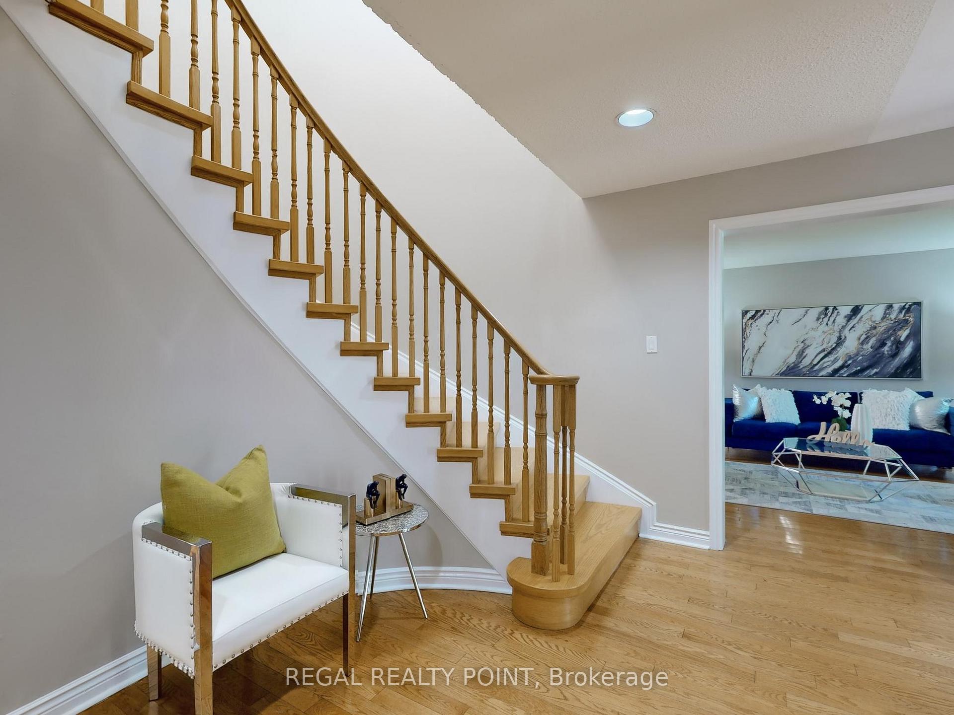 27 Bluffwood Dr, Toronto, ON M2H3L4 | 4 Bedroom 4 Bathroom Detached House | Image 5